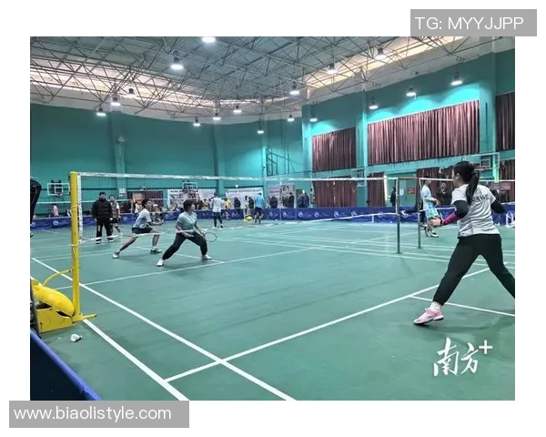 深圳羽毛球队的默契配合与战术探讨聚焦羽毛球运动的团队精神与合作技巧 深圳羽毛球队的默契配合与战术探讨聚焦羽毛球运动的团队精神与合作技巧