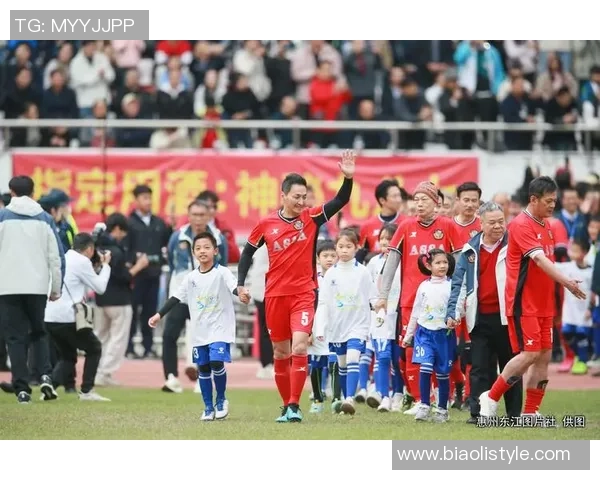 韩国媒体调侃越南足球明星引发热议两国球迷争论不断 韩国媒体调侃越南足球明星引发热议两国球迷争论不断